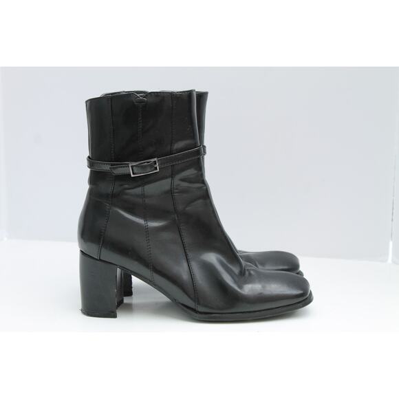 Aquatherm By Santana Boots Womens 6 M Black Ankle Round Toe Heels Mid Top Zip - Picture 1 of 12